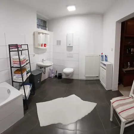 45 Qm Mit Bad An Der Mosel - Naehe Koblenz Homestay szállás