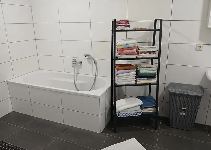 Rum i privatbostad 45 Qm Mit Bad An Der Mosel - Naehe Koblenz *